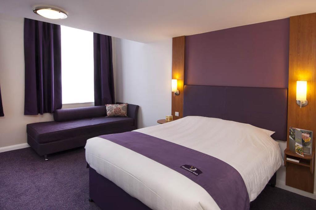 Premier Inn Newcastle City Centre Millennium Bridge Екстериор снимка