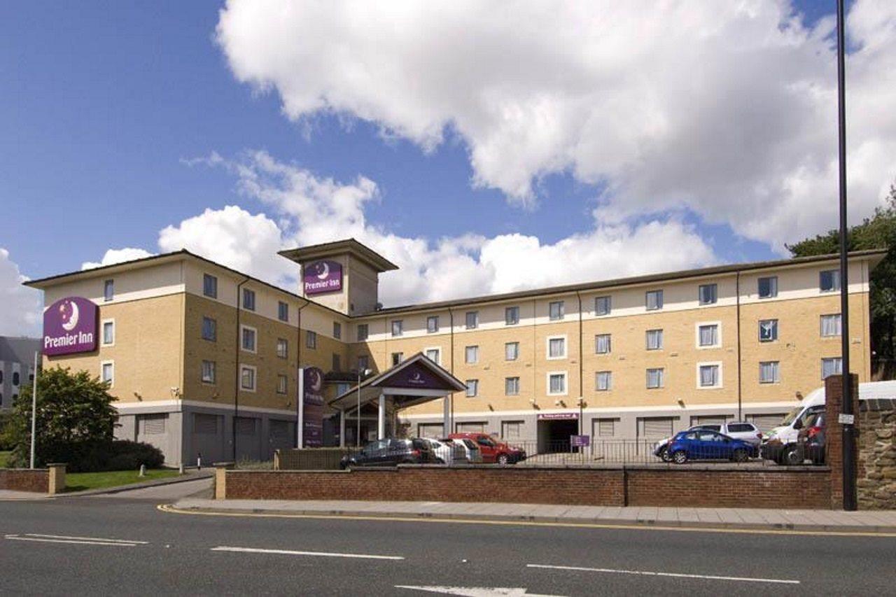 Premier Inn Newcastle City Centre Millennium Bridge Екстериор снимка